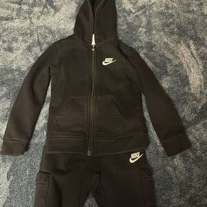 Toddler Nike set
